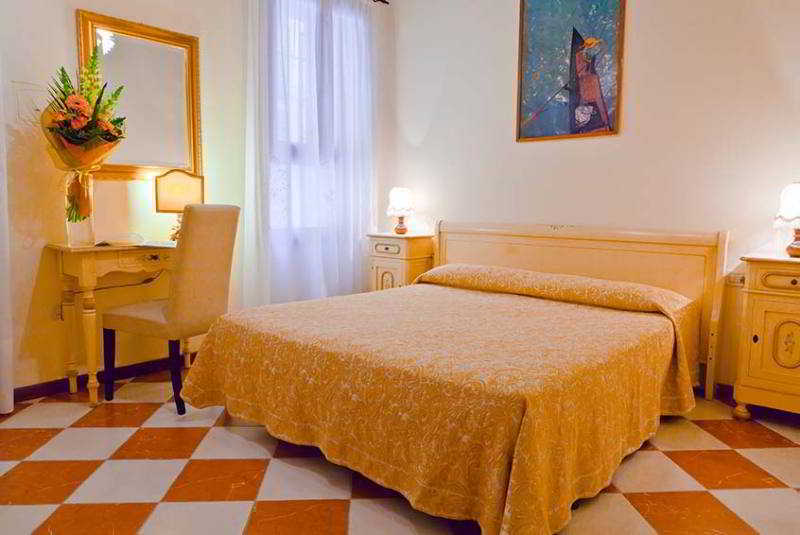 Hotel Henry Венеція Екстер'єр фото